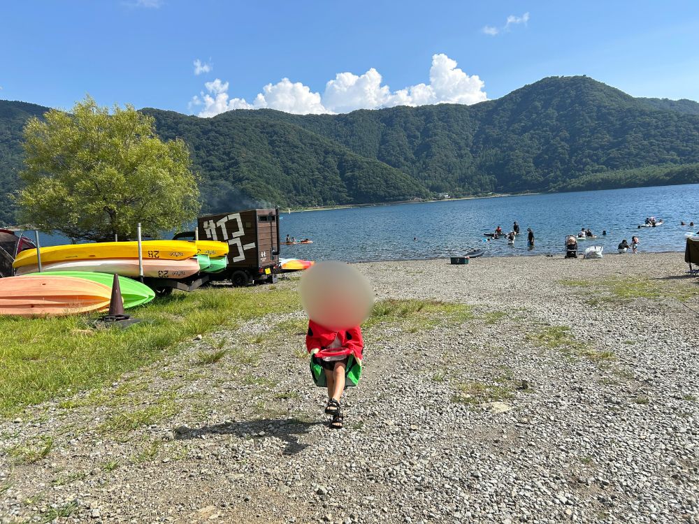 湖からの帰り路の写真