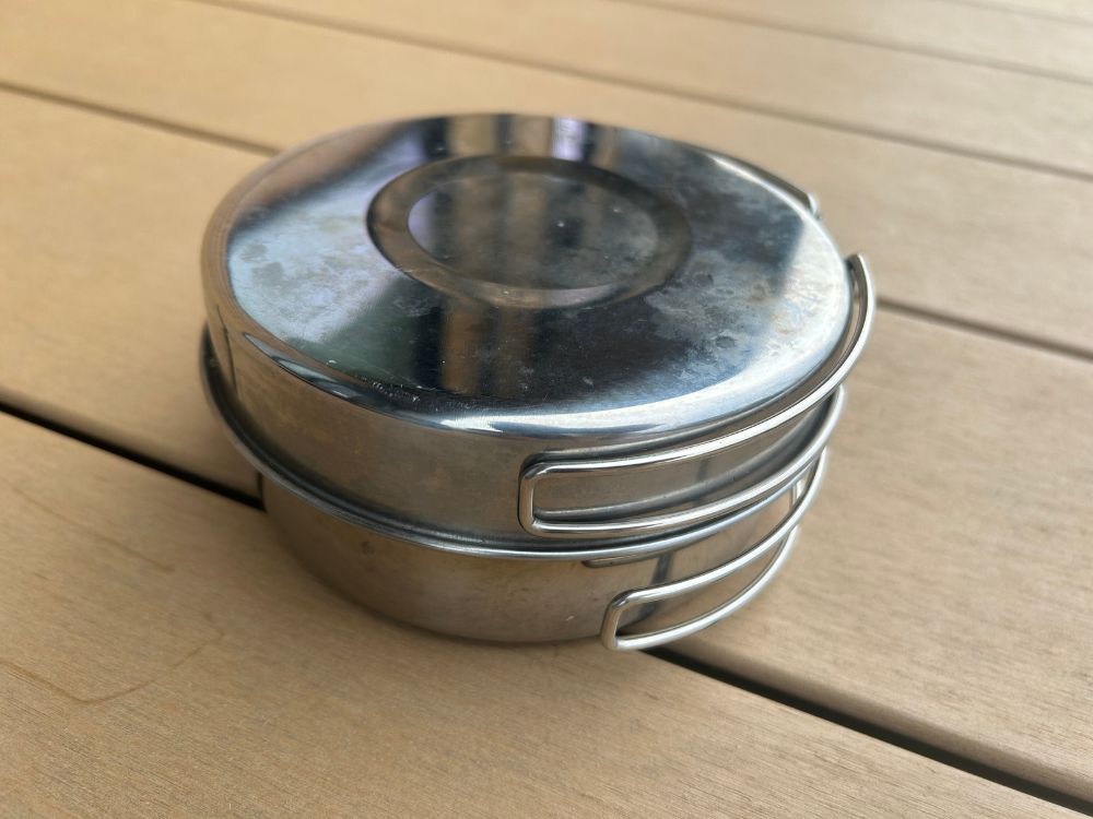 重ねた状態のクッカーセット