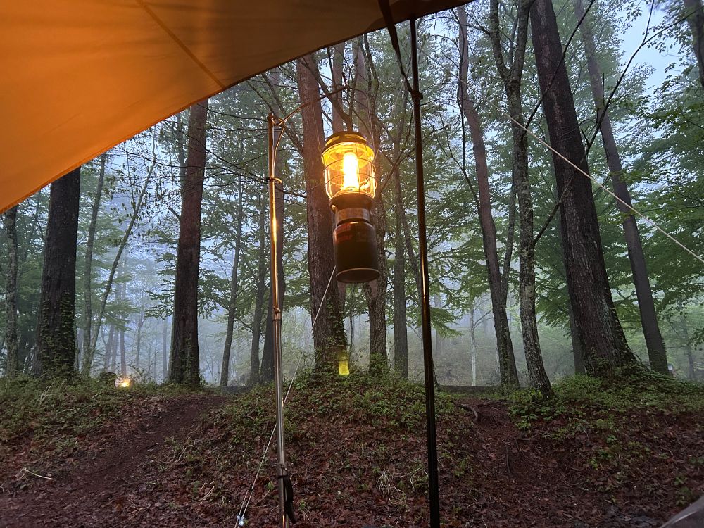 雨の日キャンプの写真