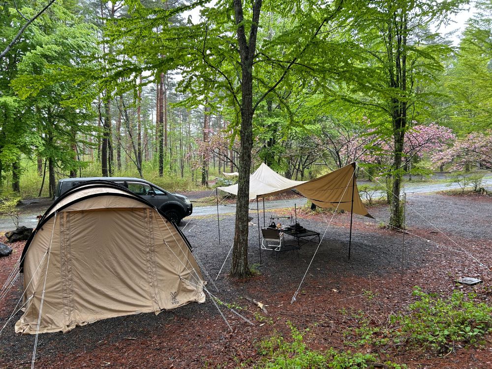 雨の日キャンプの写真