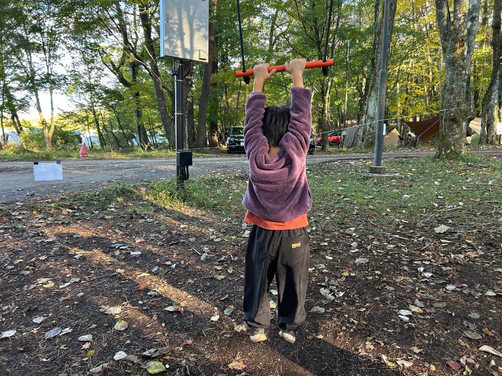 サイト前の遊び場の写真