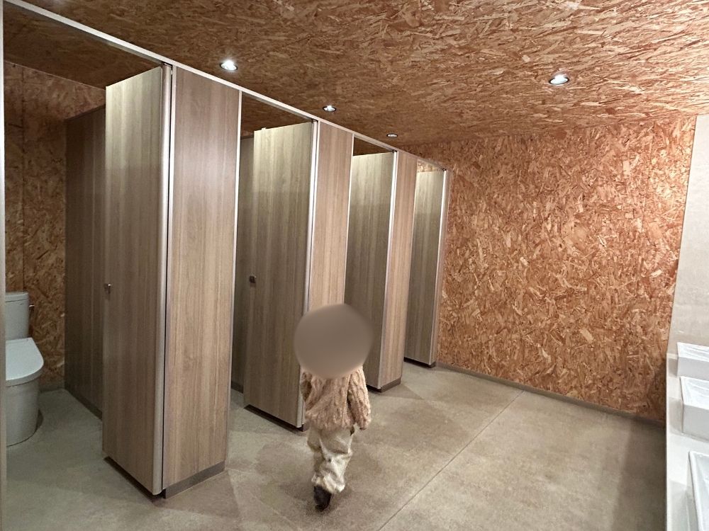 サニタリー棟のトイレの写真